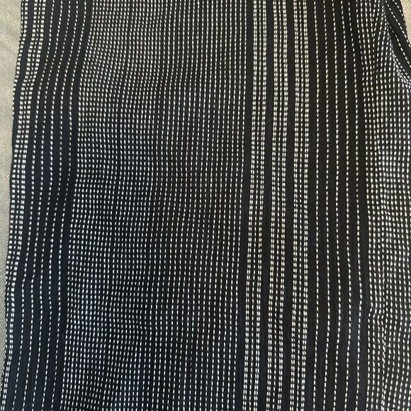 Women’s Trixxi BLACK & WHITE Smocked Waist Wide Leg Pants Size S NWT - Picture 3 of 7